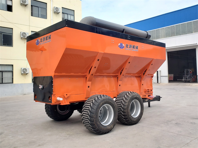 大型粮食转运车